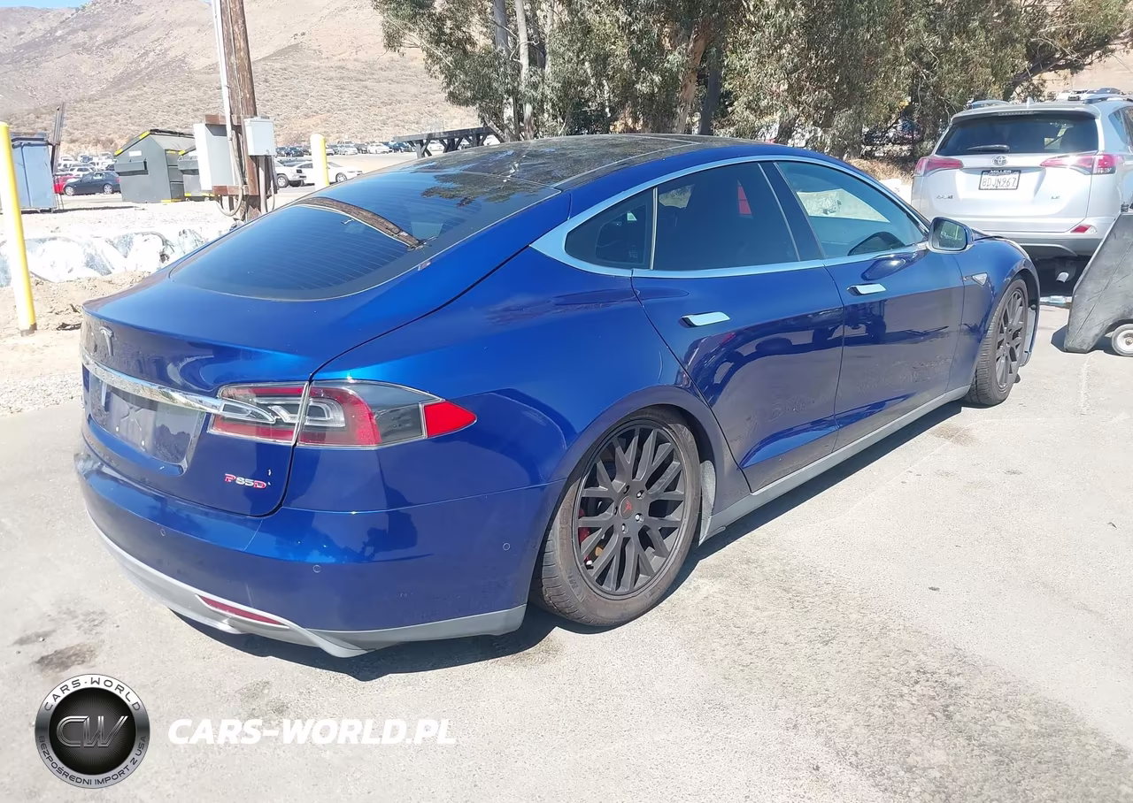 2015 Tesla Model S 85D-P85D VIN:5YJSA1E4XFF102181 - 4
