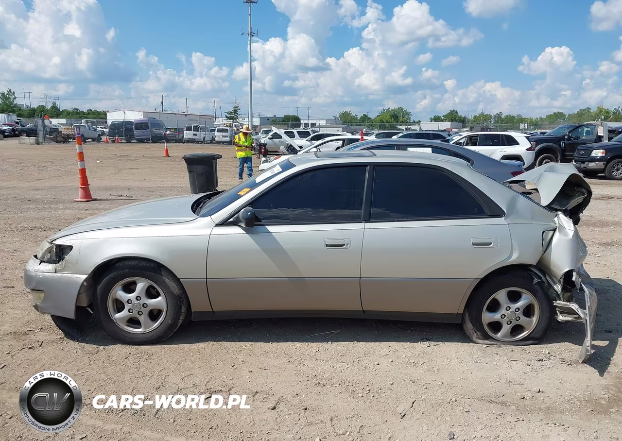 1998 Lexus Es 300 VIN:JT8BF28G7W0094339 - 14