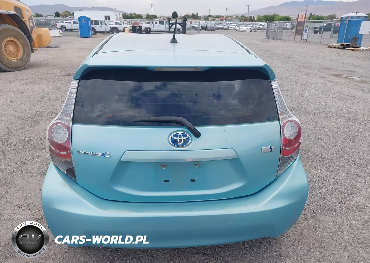 2014 Toyota Prius C One VIN:JTDKDTB32E1067688 - 16
