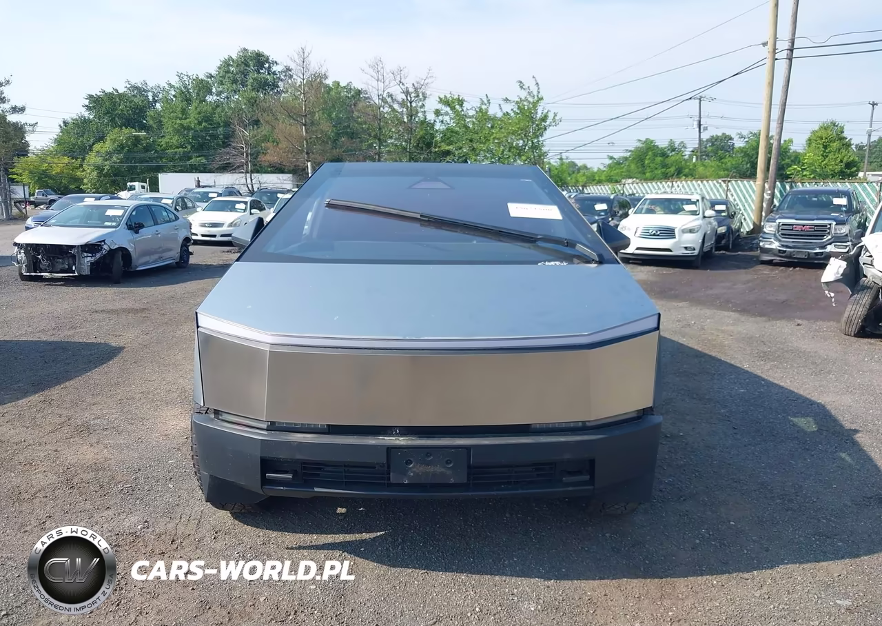 2024 Tesla Cybertruck Cyberbeast VIN:7G2CEHEE9RA031421 - 11