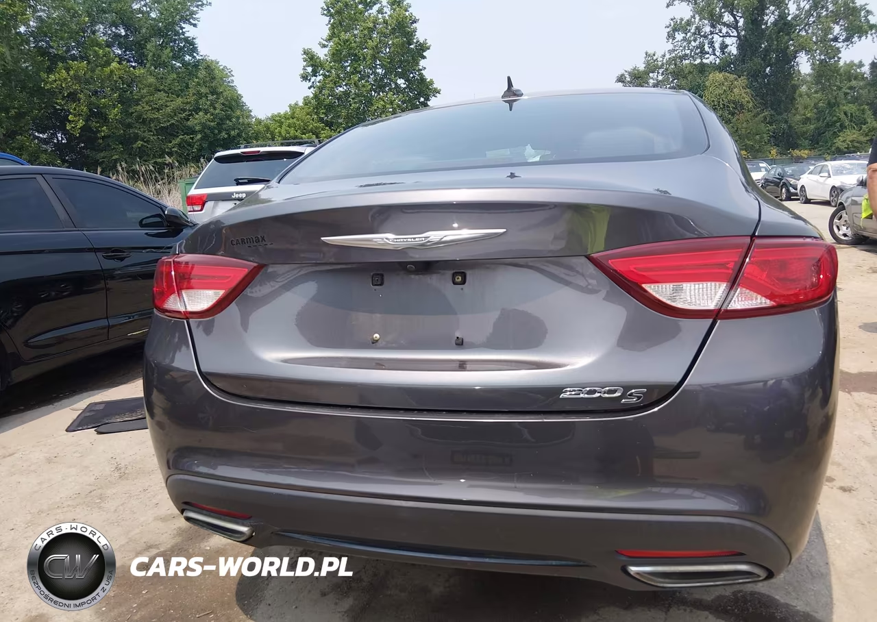 2015 Chrysler 200 S VIN:1C3CCCBG6FN706664 - 16