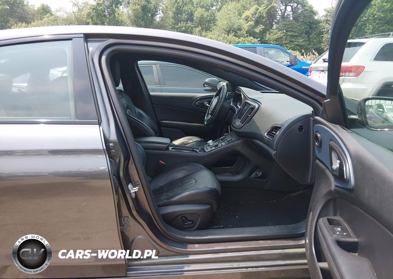 2015 Chrysler 200 S VIN:1C3CCCBG6FN706664 - 5