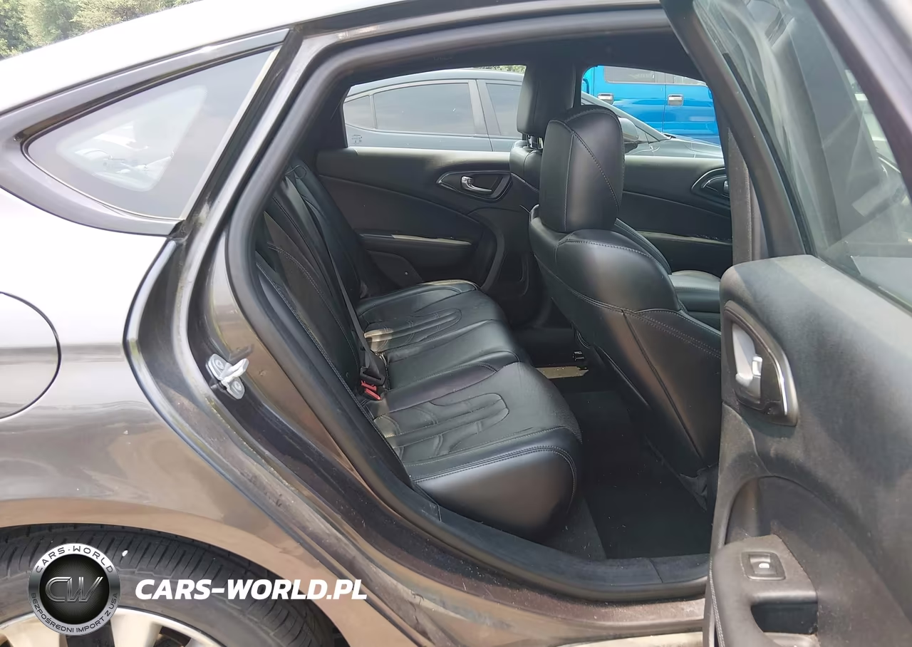 2015 Chrysler 200 S VIN:1C3CCCBG6FN706664 - 8