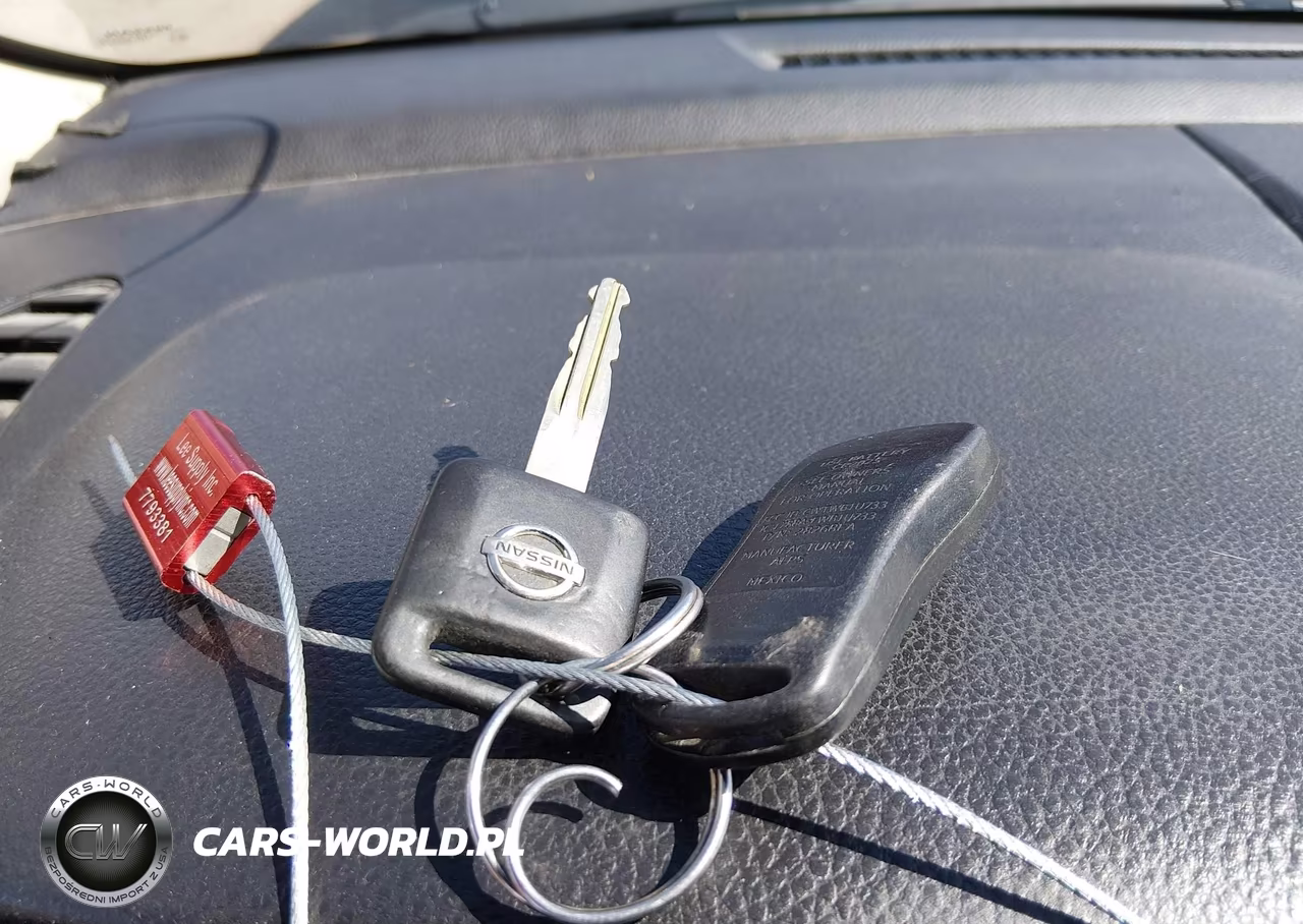 2008 Nissan Versa 1.8 S VIN:3N1BC13E38L453687 - 11