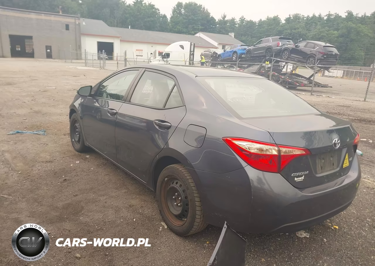2018 Toyota Corolla Le VIN:2T1BURHE2JC037883 - 3