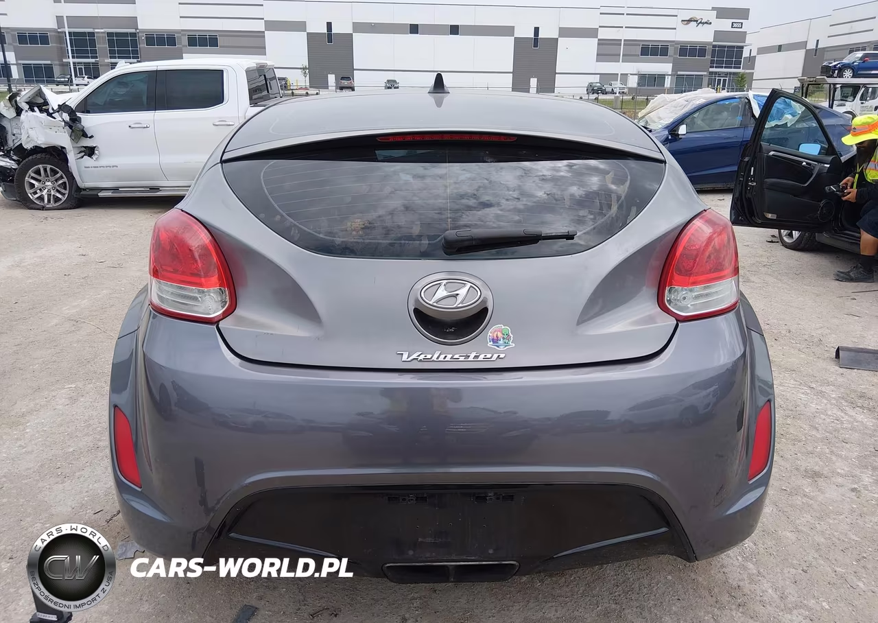 2012 Hyundai Veloster Base W-Black VIN:KMHTC6AD9CU047626 - 16