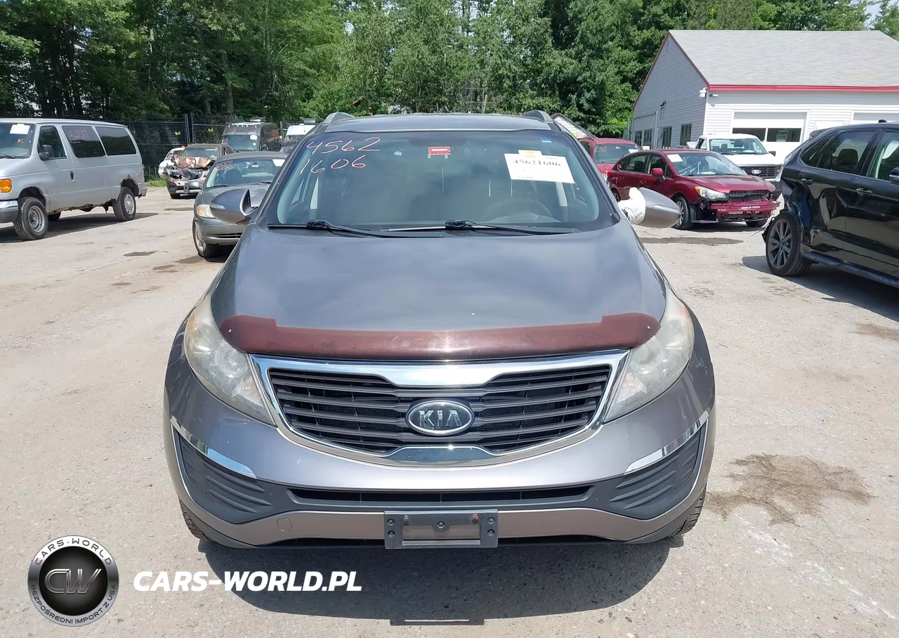 2011 Kia Sportage Lx VIN:KNDPBCA27B7015471 - 13