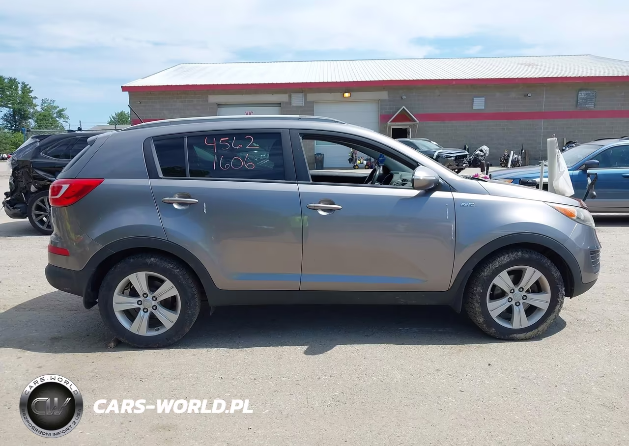 2011 Kia Sportage Lx VIN:KNDPBCA27B7015471 - 14