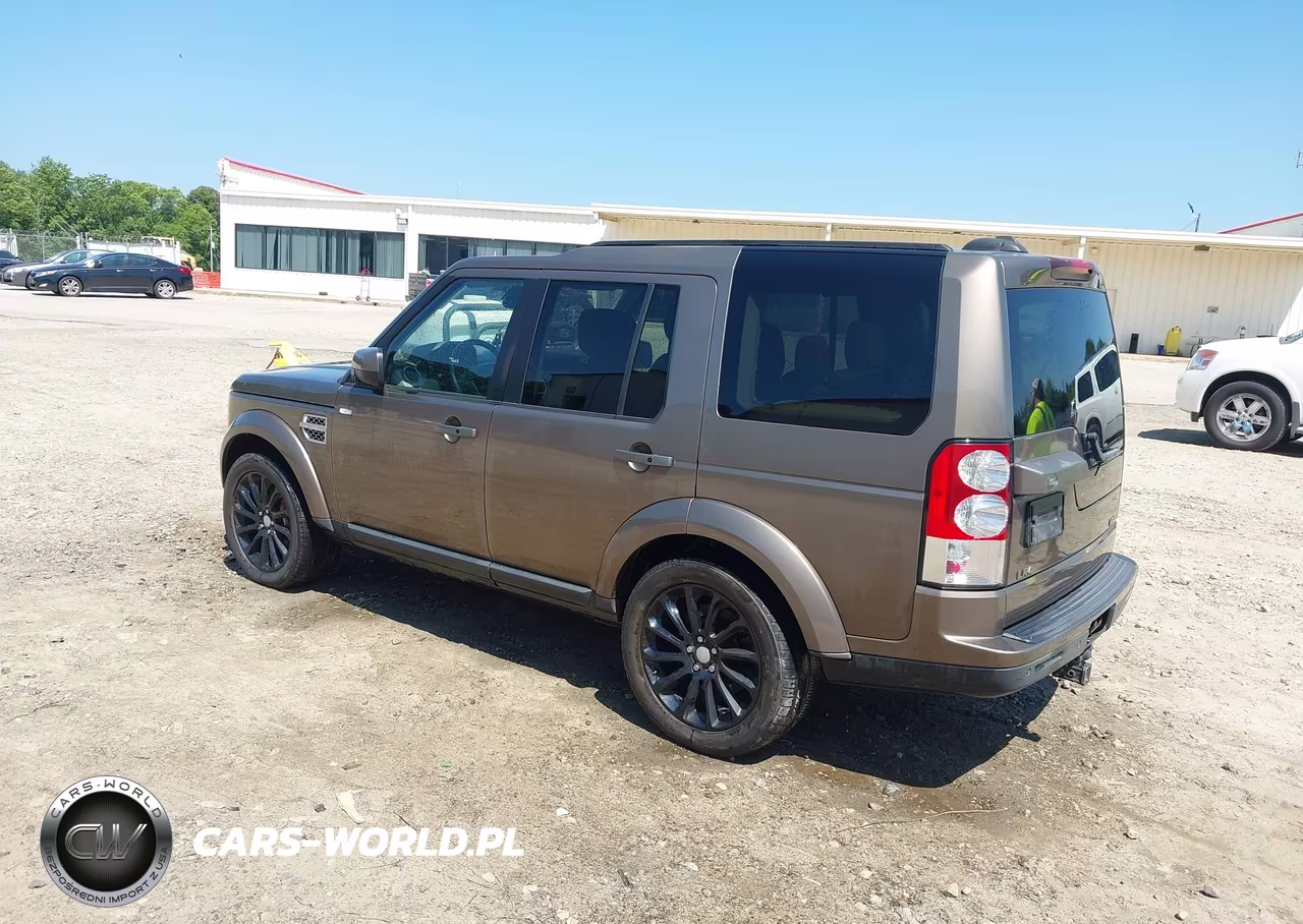 2011 Land Rover Lr4 VIN:SALAK2D43BA558924 - 3