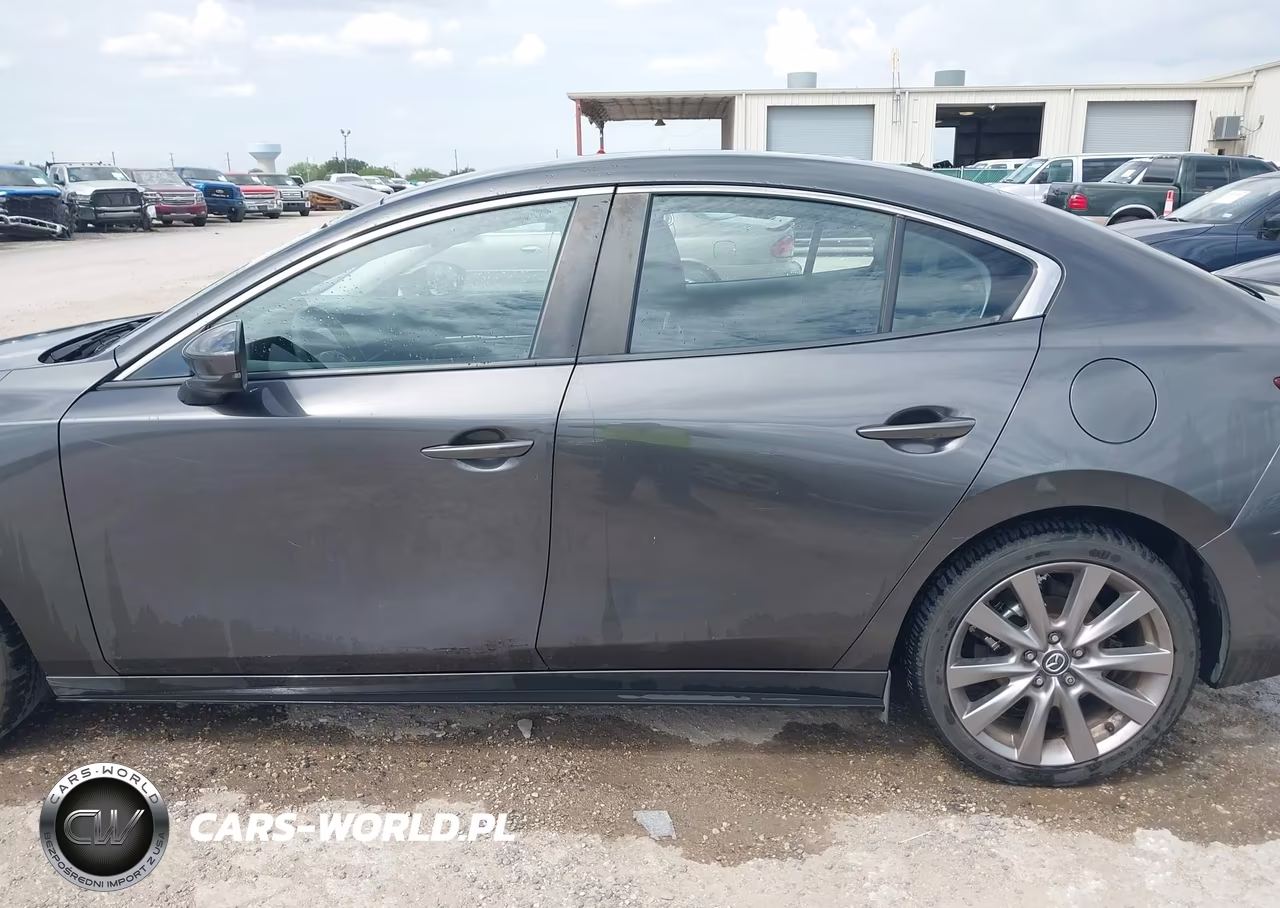 2020 Mazda Mazda3 Select Package VIN:JM1BPACL1L1173573 - 14