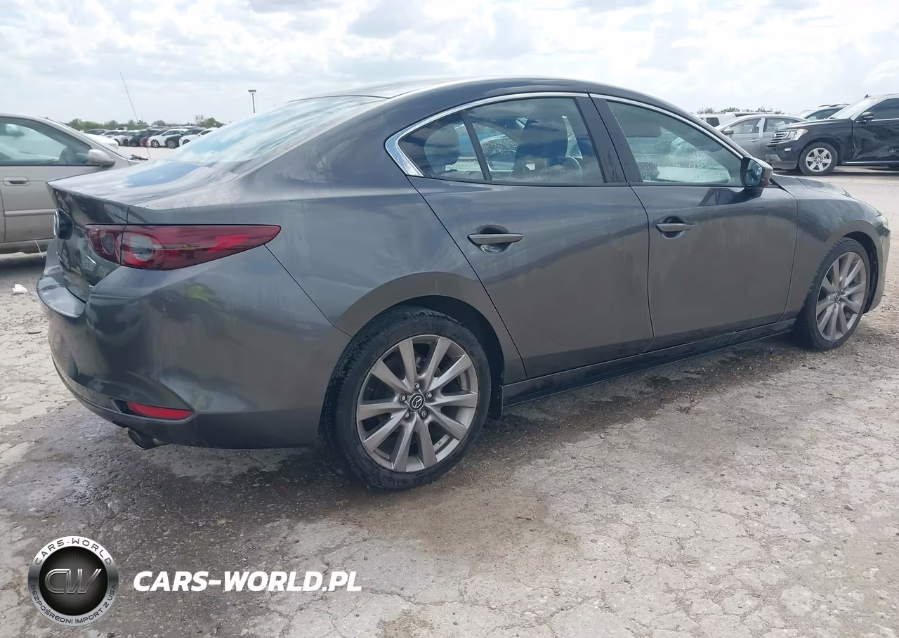 2020 Mazda Mazda3 Select Package VIN:JM1BPACL1L1173573 - 4