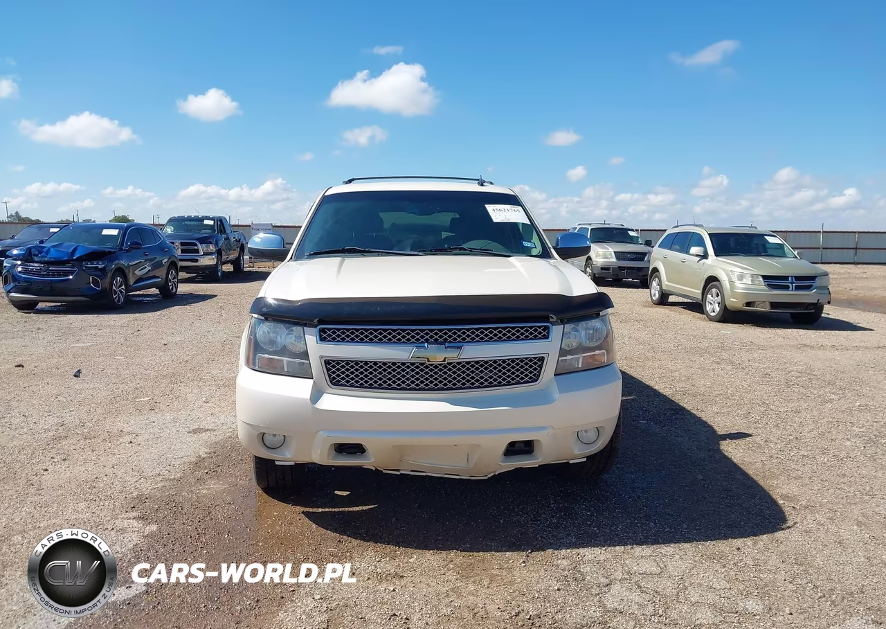 2009 Chevrolet Tahoe Ltz VIN:1GNFC33009R222293 - 12