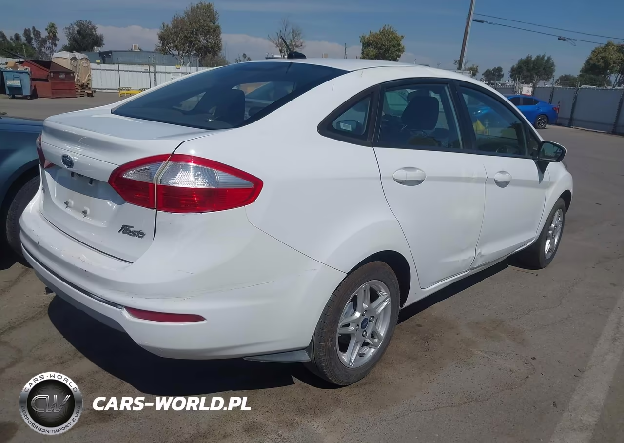 2019 Ford Fiesta Se VIN:3FADP4BJ7KM124332 - 4