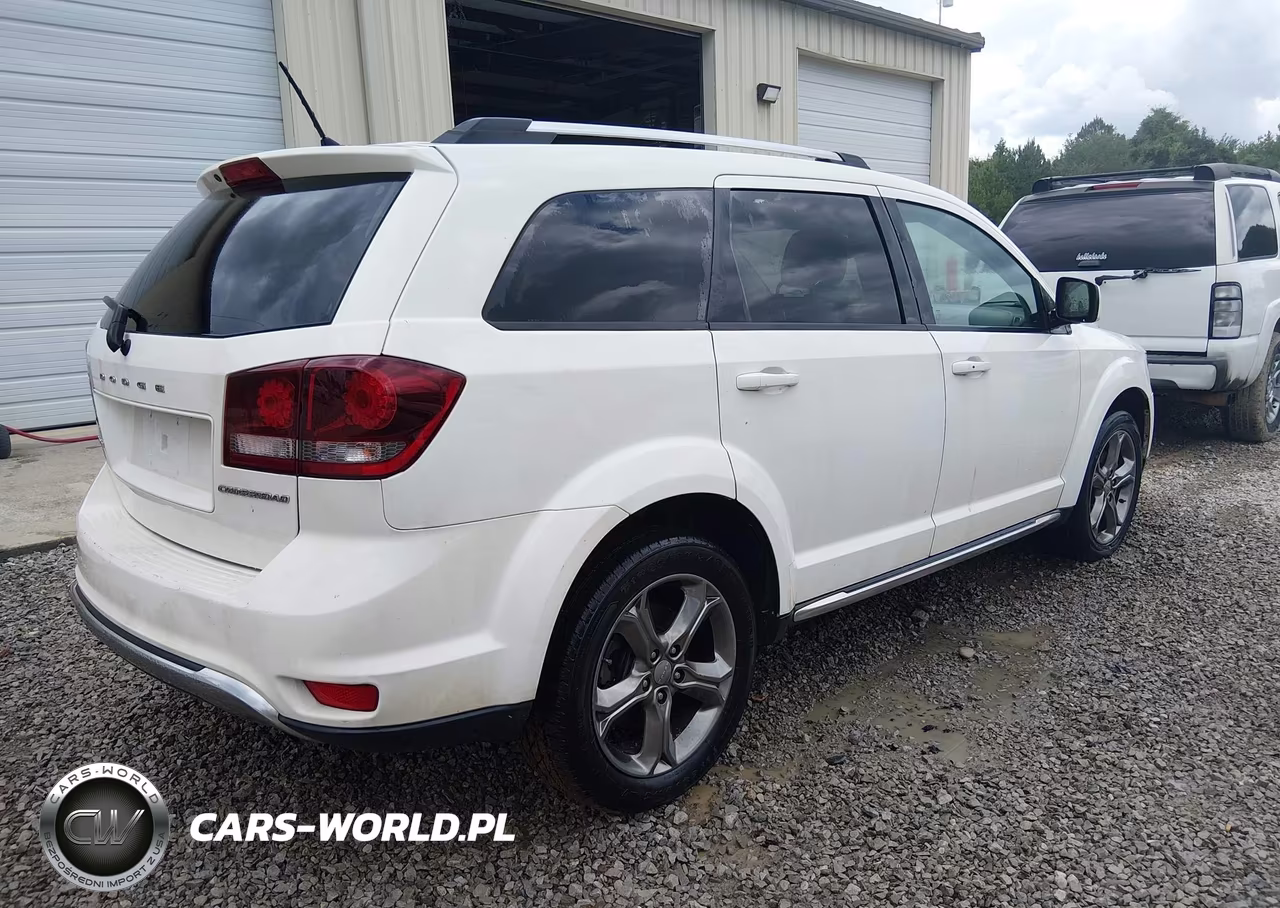 2016 Dodge Journey Crossroad VIN:3C4PDCGB2GT215193 - 4
