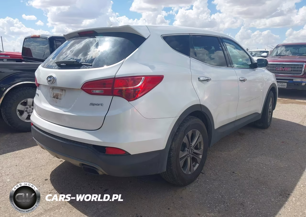 2016 Hyundai Santa Fe Sport 2.4L VIN:5XYZT3LB1GG322907 - 4