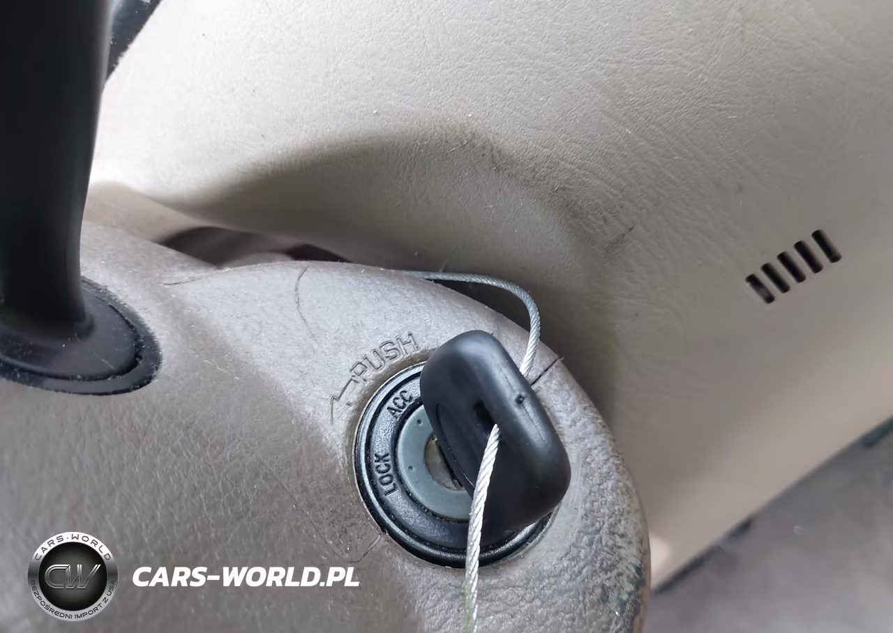 2005 Toyota Corolla Le VIN:1NXBR32E65Z352536 - 11