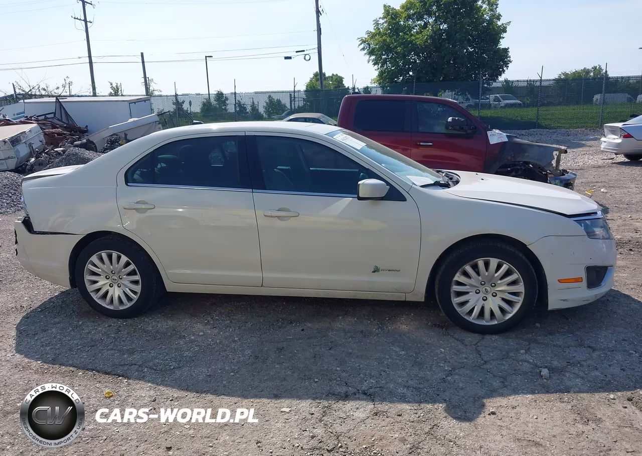 2012 Ford Fusion Hybrid VIN:3FADP0L36CR421069 - 13