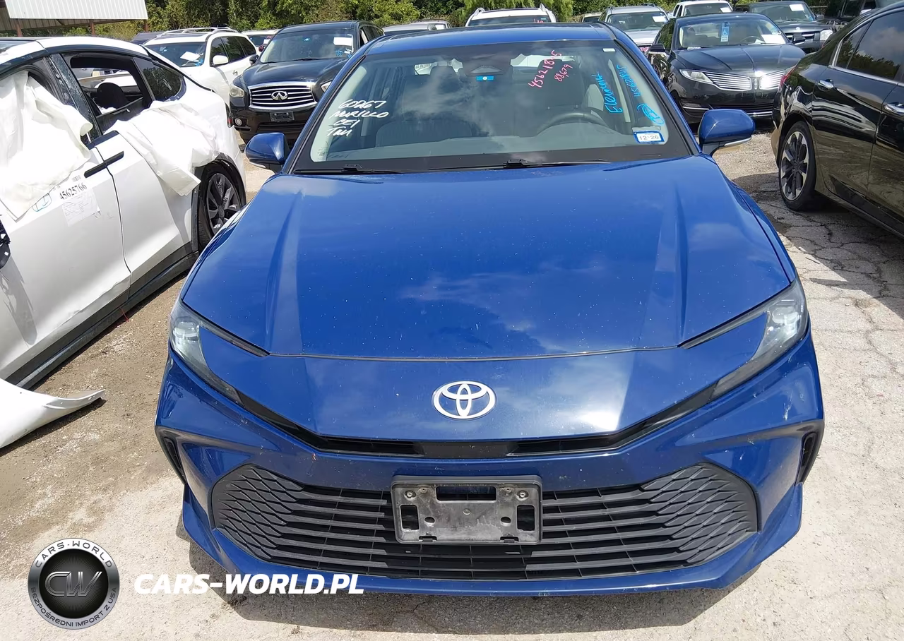 2025 Toyota Camry Le VIN:4T1DAACK3SU067118 - 12