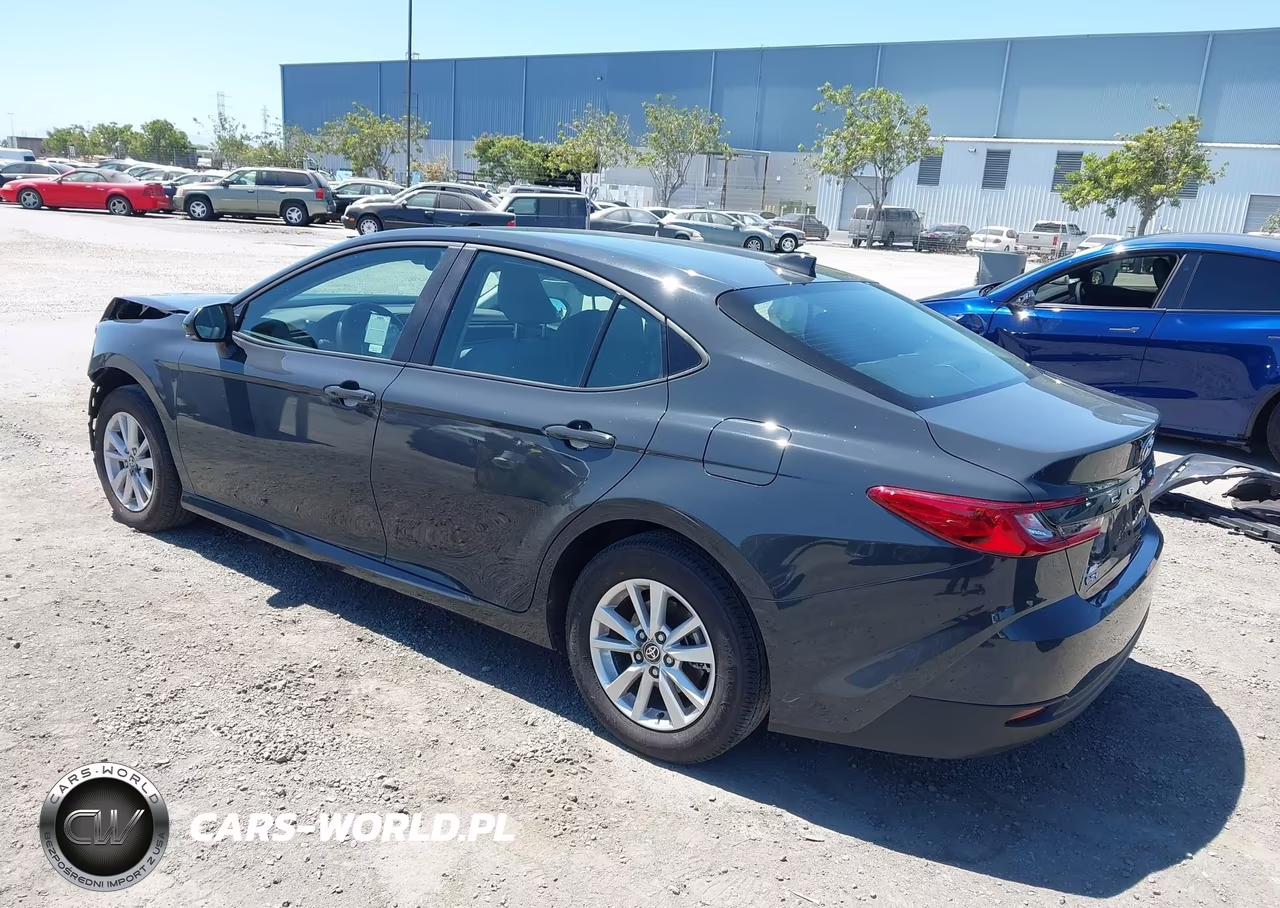 2025 Toyota Camry Le VIN:4T1DBADK9SU538829 - 3