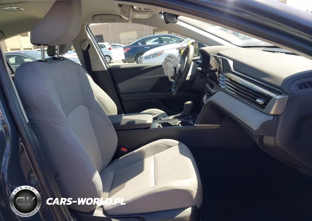 2025 Toyota Camry Le VIN:4T1DBADK9SU538829 - 5