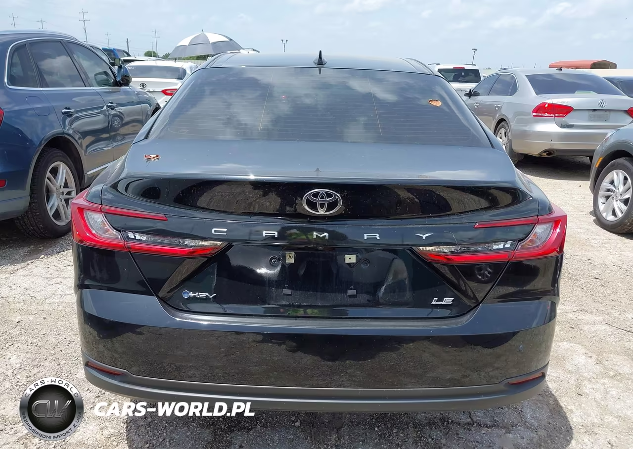 2025 Toyota Camry Le VIN:4T1DAACK3SU146529 - 17