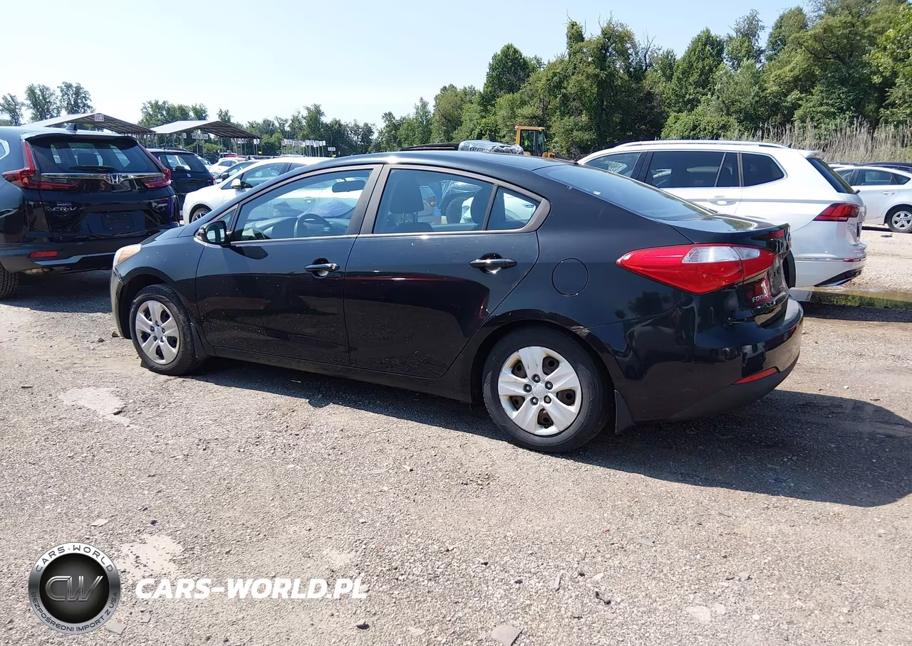 2015 Kia Forte Lx VIN:KNAFX4A6XF5330866 - 3
