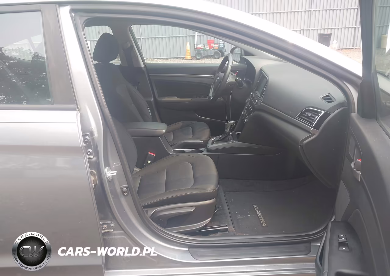 2018 Hyundai Elantra Value Edition VIN:KMHD84LFXJU447037 - 5