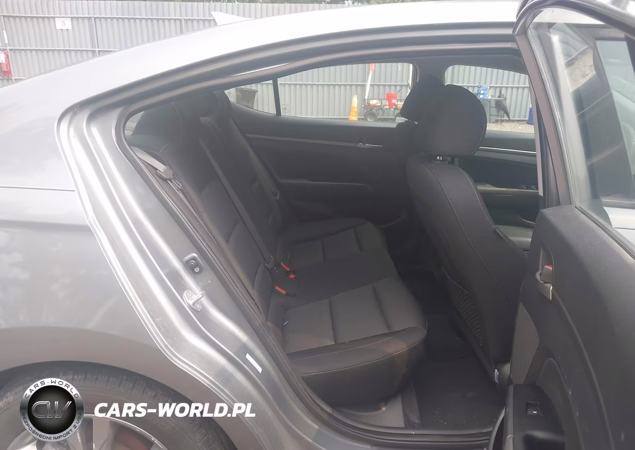 2018 Hyundai Elantra Value Edition VIN:KMHD84LFXJU447037 - 8