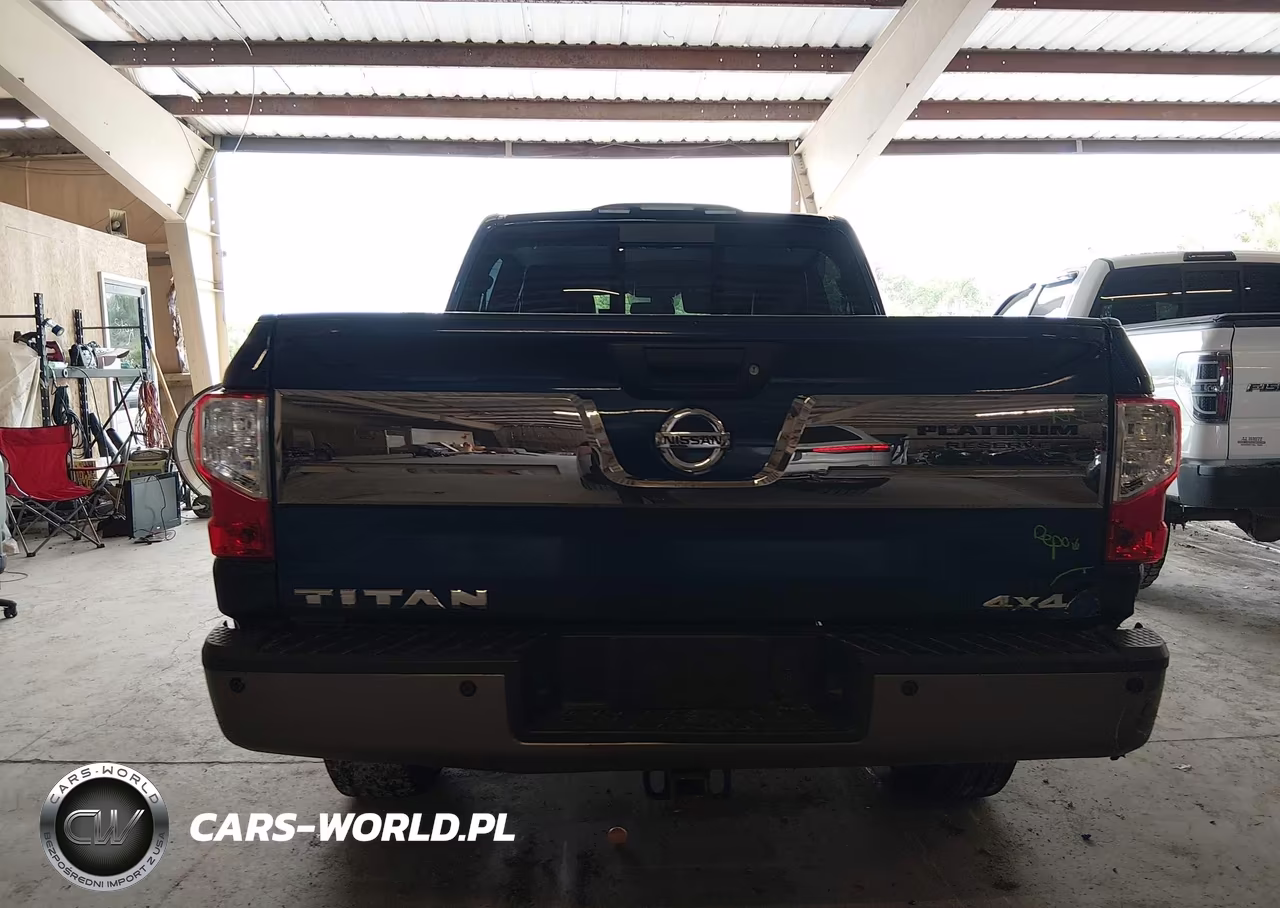 2017 Nissan Titan Platinum Reserve VIN:1N6AA1E57HN507923 - 16