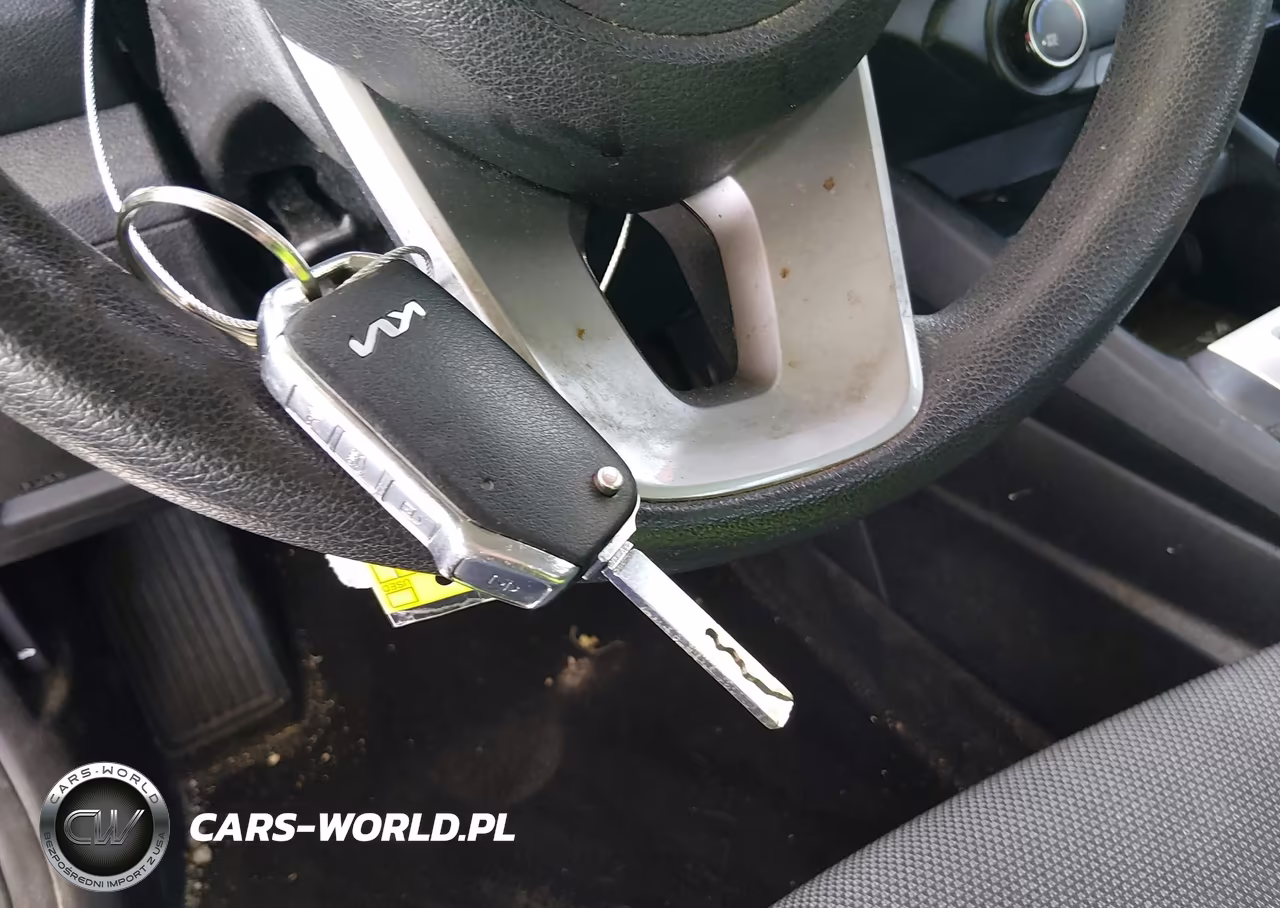 2023 Kia Forte Lxs VIN:3KPF24AD0PE559935 - 11