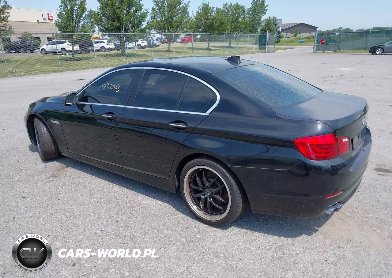 2013 BMW 528I VIN:WBAXG5C51DDY37916 - 3