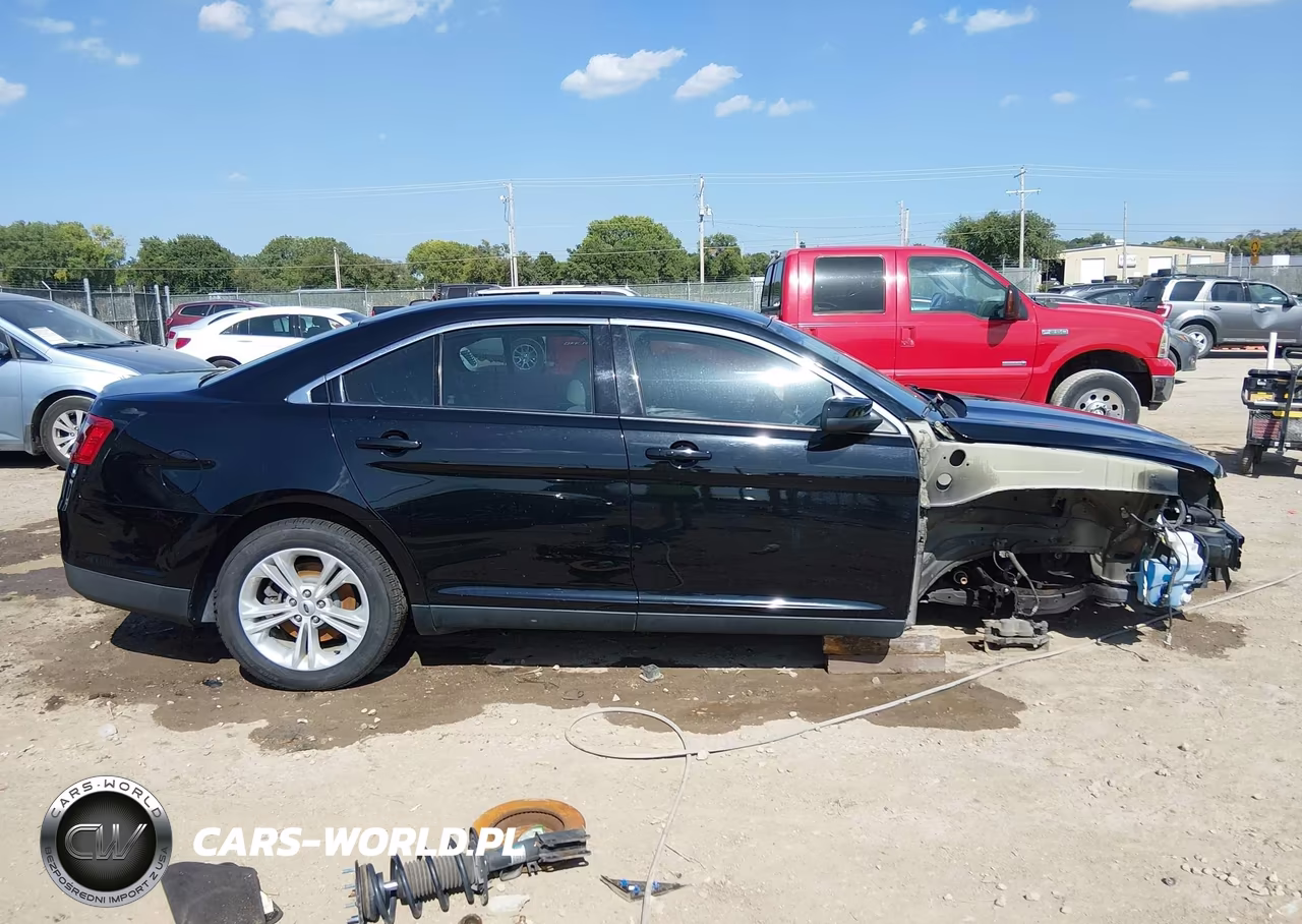 2018 Ford Taurus Sel VIN:1FAHP2H85JG110089 - 14