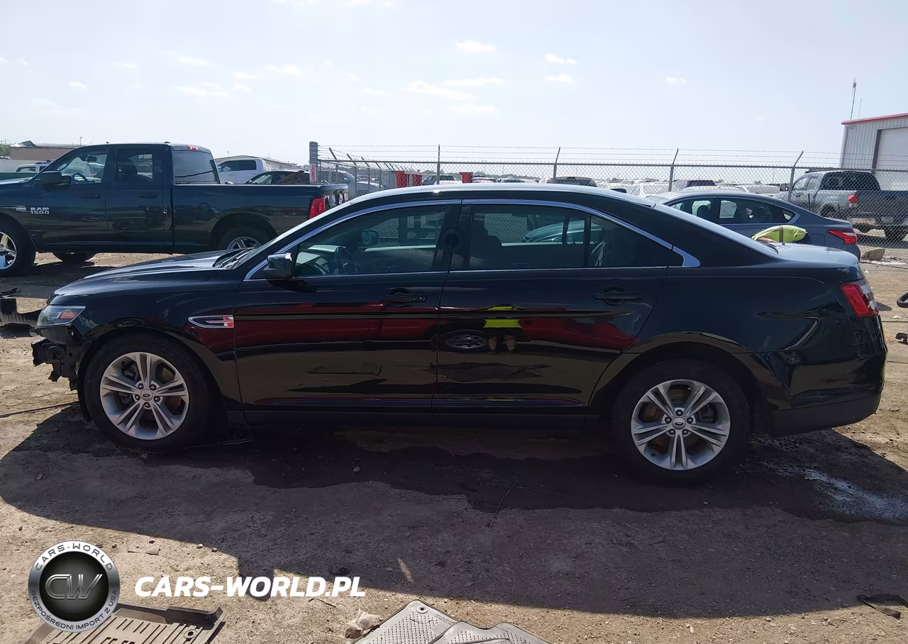 2018 Ford Taurus Sel VIN:1FAHP2H85JG110089 - 15