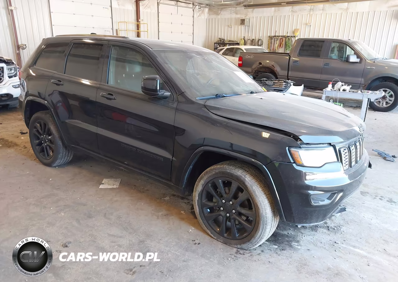 2020 Jeep Grand Cherokee Laredo