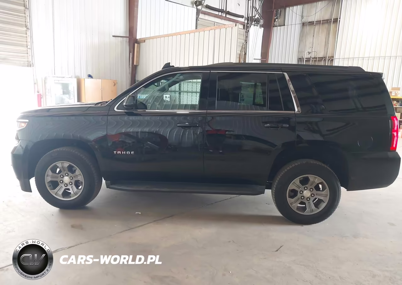 2018 Chevrolet Tahoe Ls VIN:1GNSKAECXJR297746 - 14