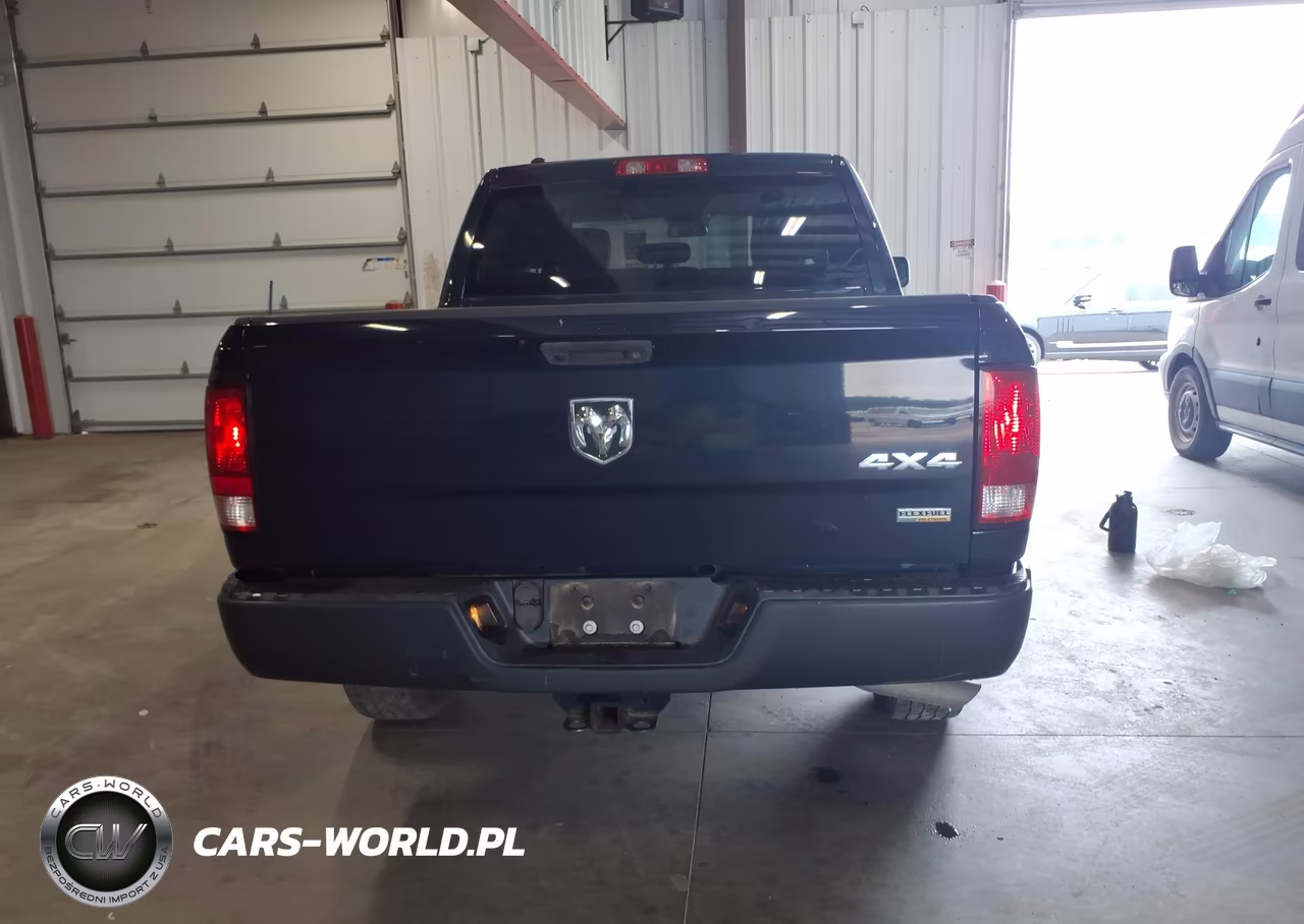 2018 Ram 1500 Tradesman 4X4 5'7 Box VIN:1C6RR7KG0JS306743 - 17