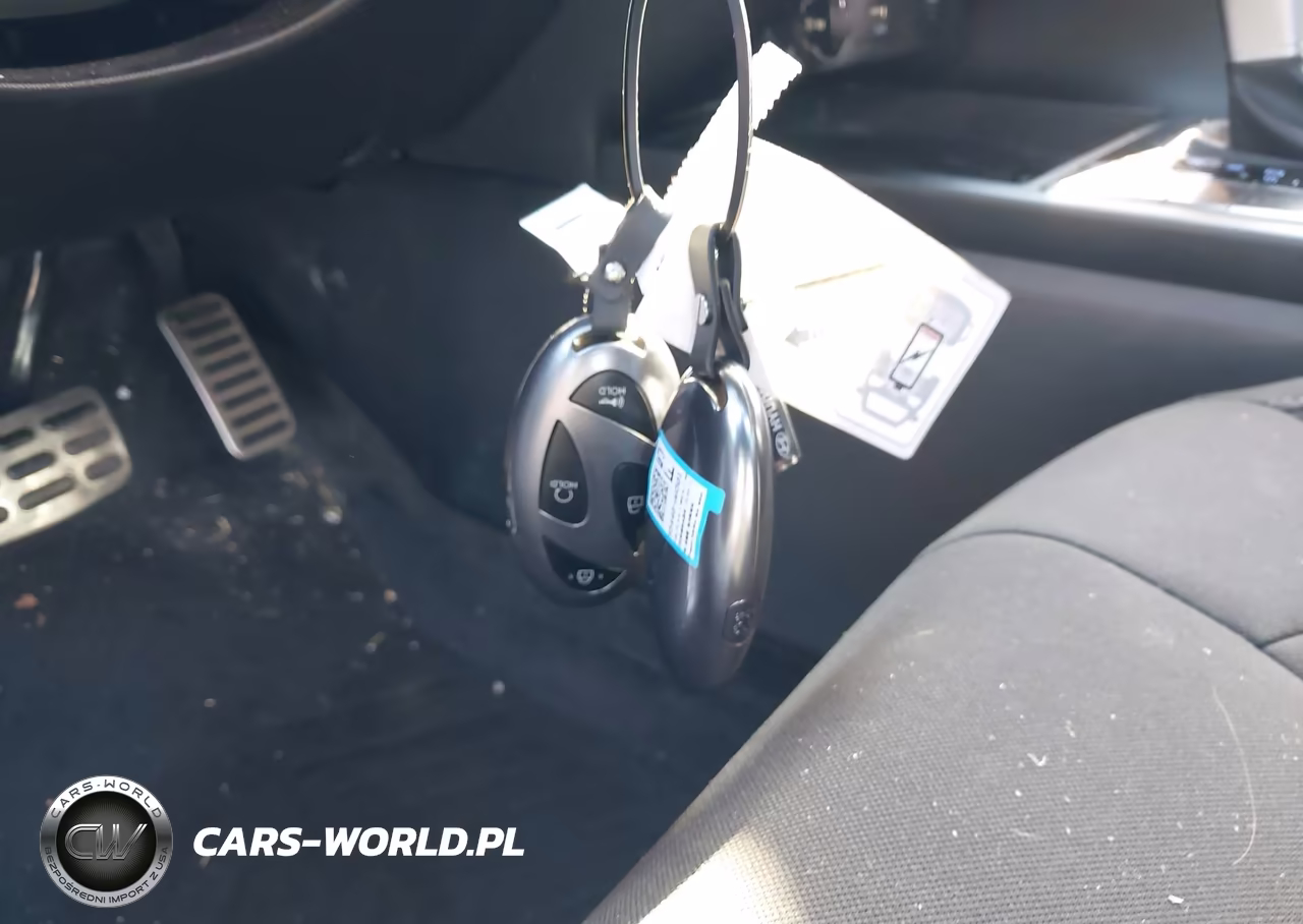2026 Hyundai Elantra Sel Sport VIN:KMHLM4DG4TU109022 - 11