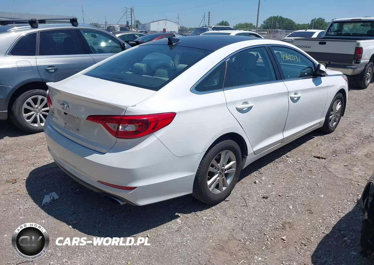 2017 Hyundai Sonata VIN:5NPE24AFXHH534941 - 4