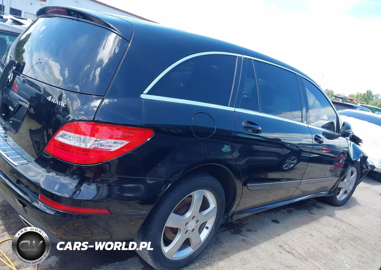 2011 Mercedes-Benz R 350 4Matic VIN:4JGCB6FEXBA129272 - 13