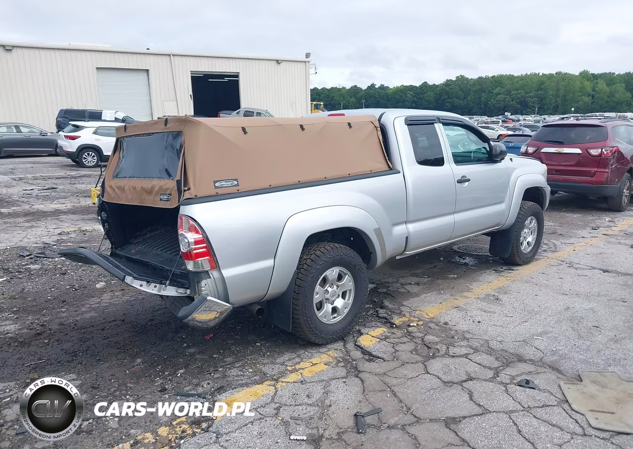 2013 Toyota Tacoma Base V6 VIN:5TFUU4EN1DX080780 - 4