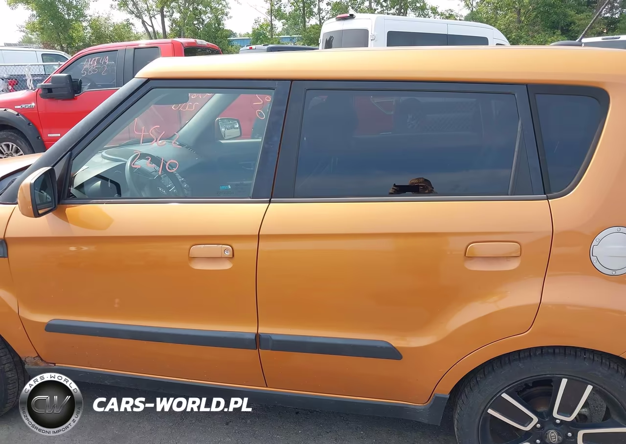 2010 Kia Soul + VIN:KNDJT2A28A7108866 - 14