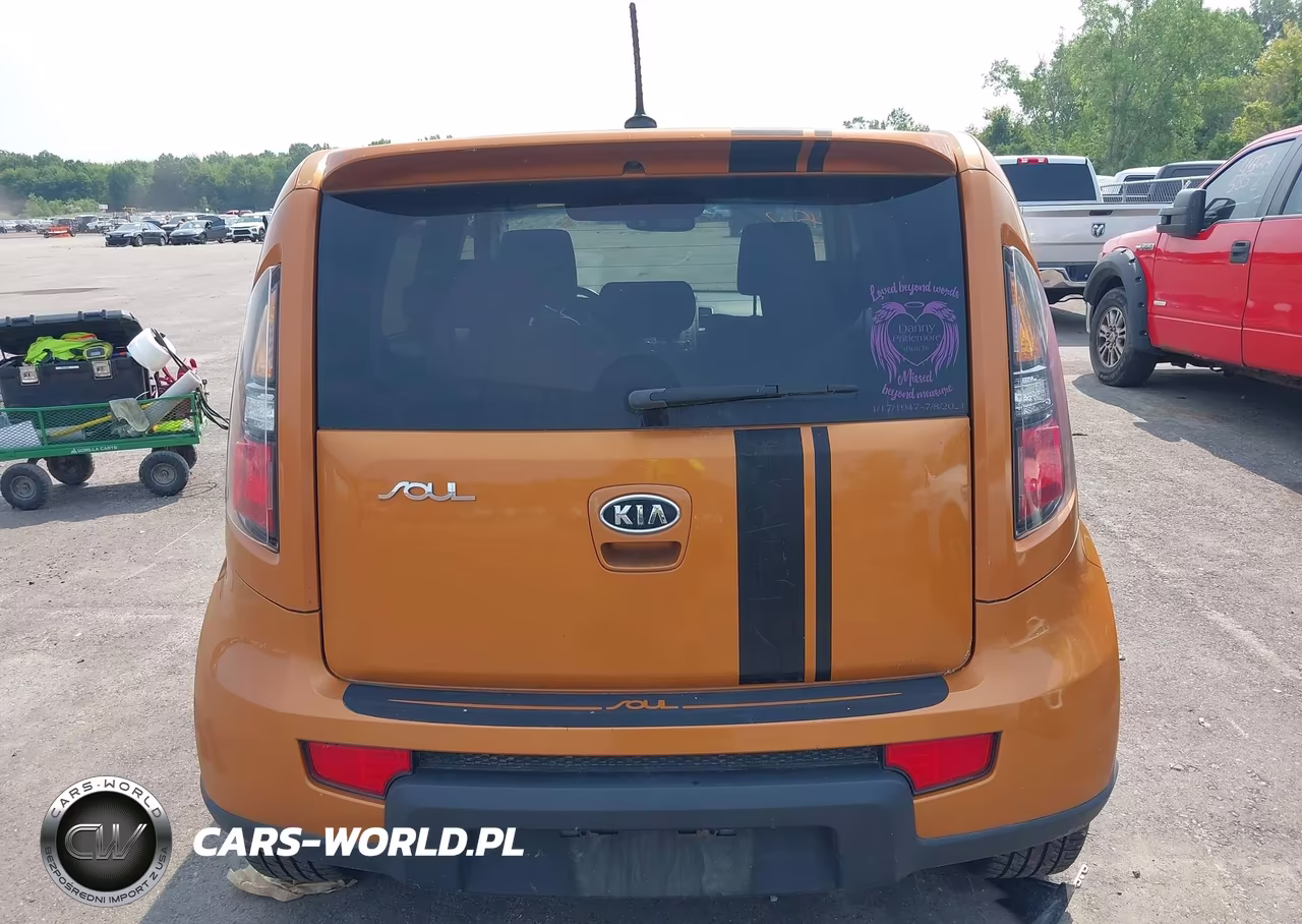 2010 Kia Soul + VIN:KNDJT2A28A7108866 - 16