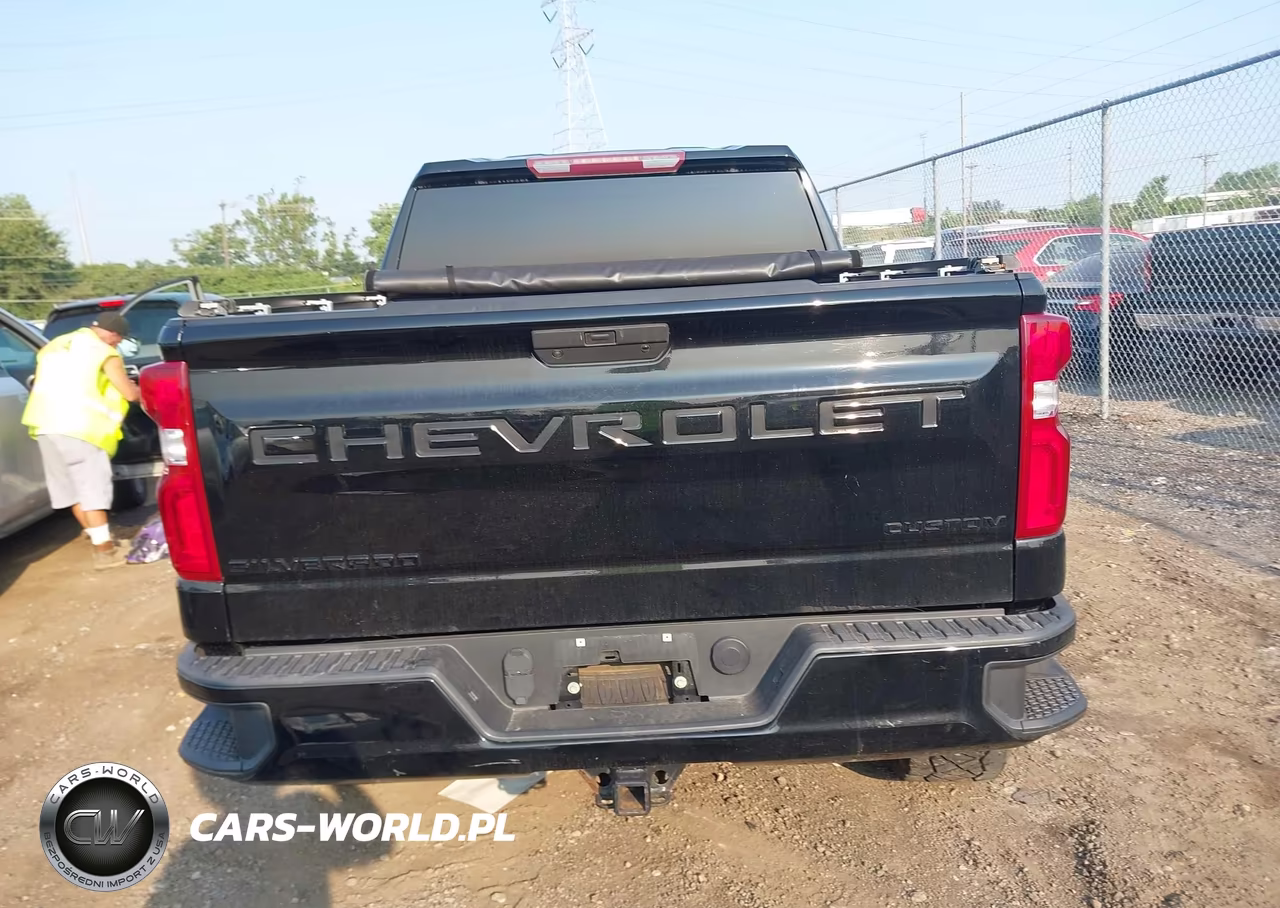 2020 Chevrolet Silverado 1500 4Wd Short Bed Custom VIN:3GCPYBEK6LG372777 - 17