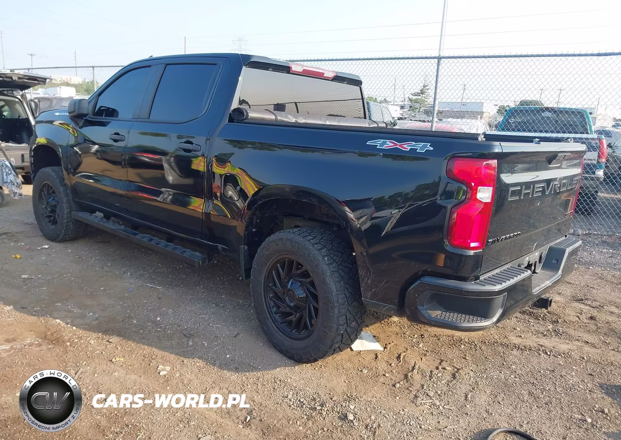 2020 Chevrolet Silverado 1500 4Wd Short Bed Custom VIN:3GCPYBEK6LG372777 - 3