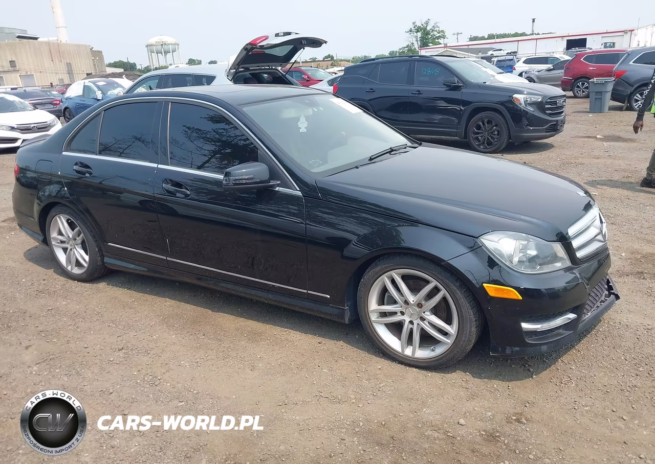 2012 Mercedes-Benz C 300 Sport 4Matic – zdjęcie 1 z 11