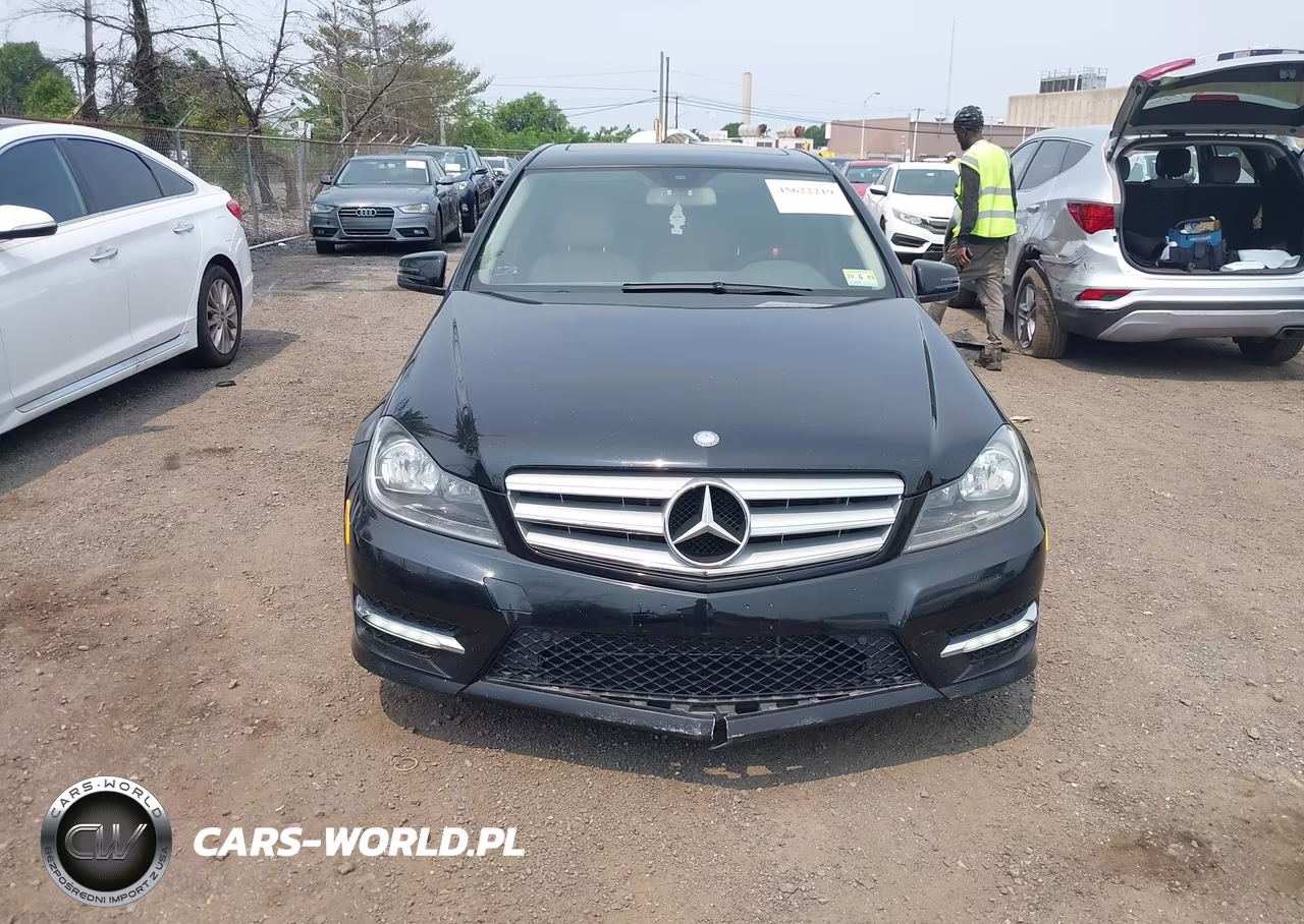 2012 Mercedes-Benz C 300 Sport 4Matic VIN:WDDGF8BB2CR210583 - 6