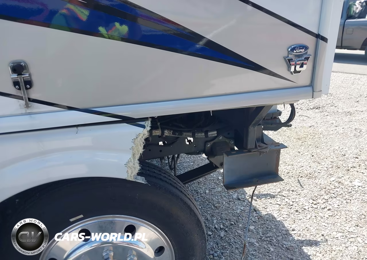 2019 Ford F53 VIN:1F66F5DY3K0A17161 - 13