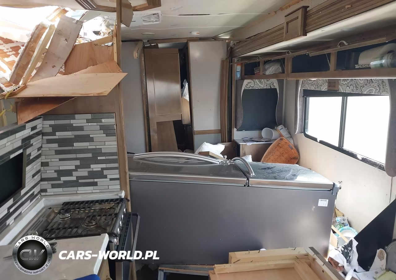 2019 Ford F53 VIN:1F66F5DY3K0A17161 - 5