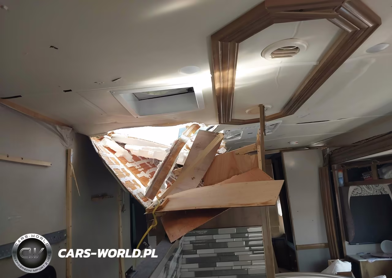 2019 Ford F53 VIN:1F66F5DY3K0A17161 - 6