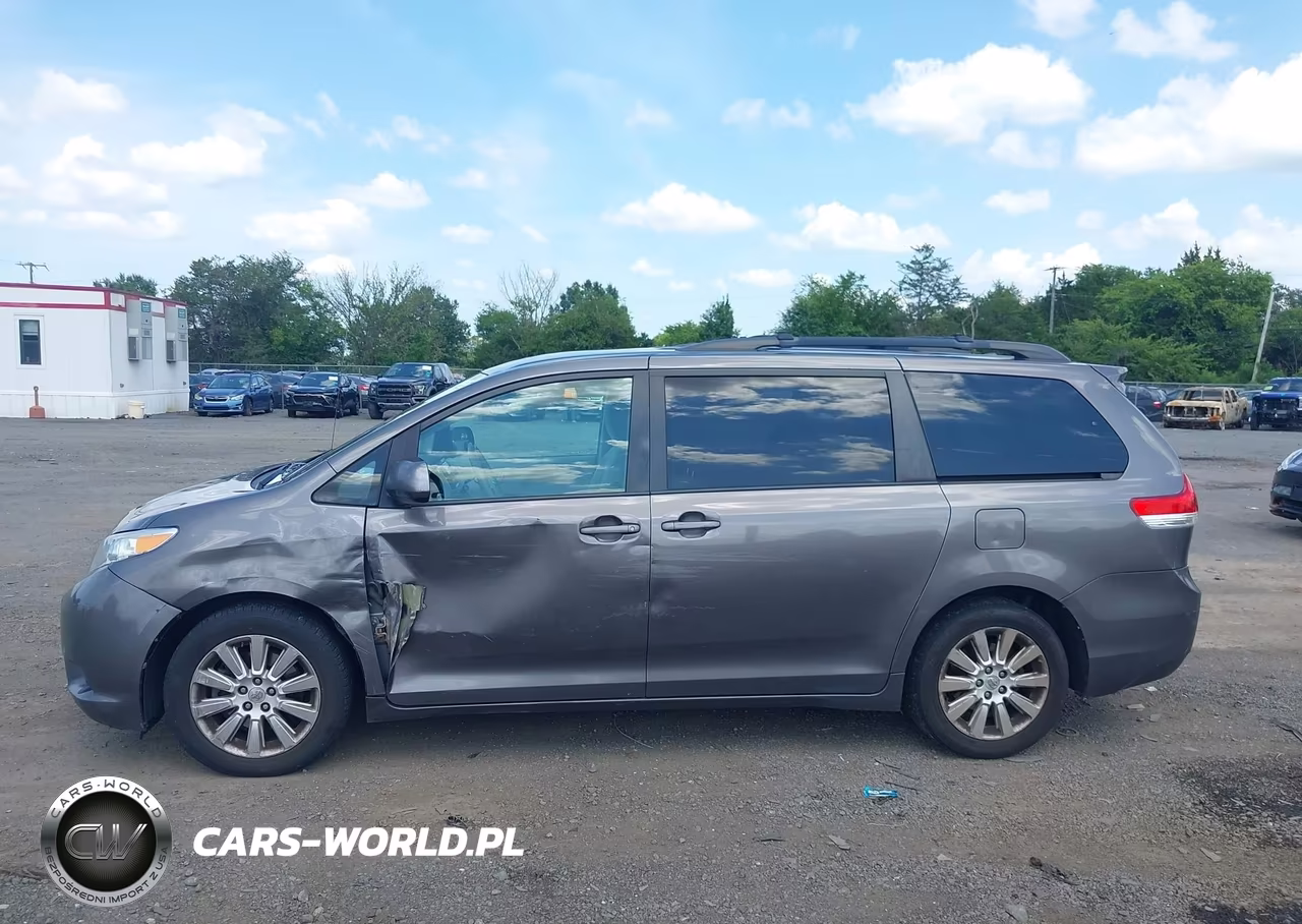 2012 Toyota Sienna Le 7 Passenger VIN:5TDJK3DC1CS034633 - 14